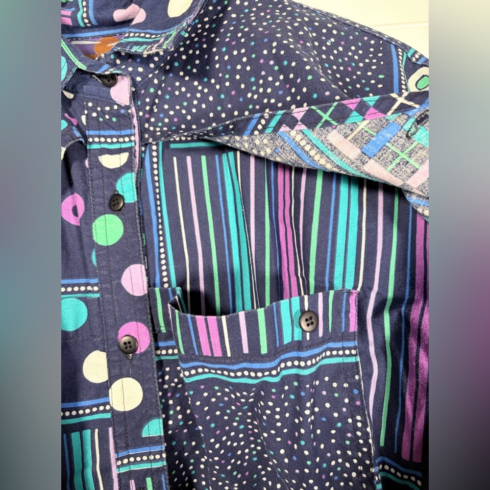 Cricket Colorful Blue Patterned Button Up Shirt Large - Picture 4 of 11
